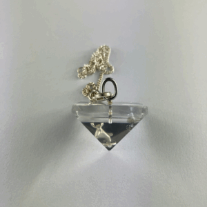 PIRAMIDE QUARZO IALINO 2 CM