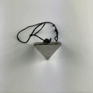PENDOLO PIRAMIDE METALLO 2 CM